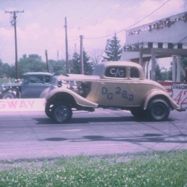 1934 Ford d-g coming off line dargway 42 1969  photo by Todd Wingerter