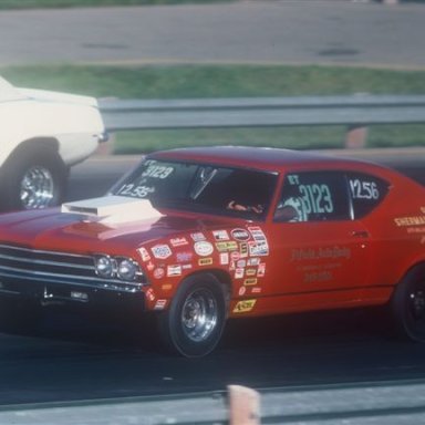 Red Chevelle coming off 76 div3 wcs  photo by Todd Wingerter