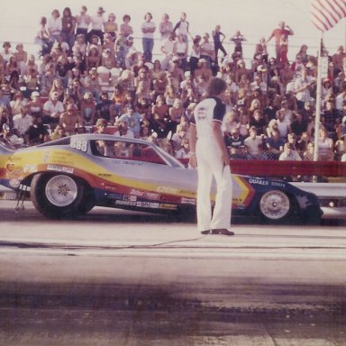 Les Davenport funny car from Calgary