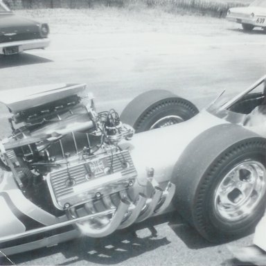 Close-up of cracked blower at 1965 HRM Championships