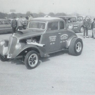 Jeffries, Walker & Willie A/G '33 Willys at Winternationals