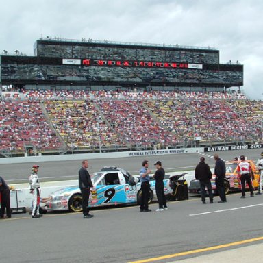 2005_0618 TRUCKS ARE NEXT OUT ON TRACK