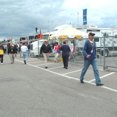 2005_0618 KYLE COMING INTO PITS