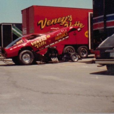 Veney's Vette Pits