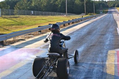 Asphalt Drag Quad Racers